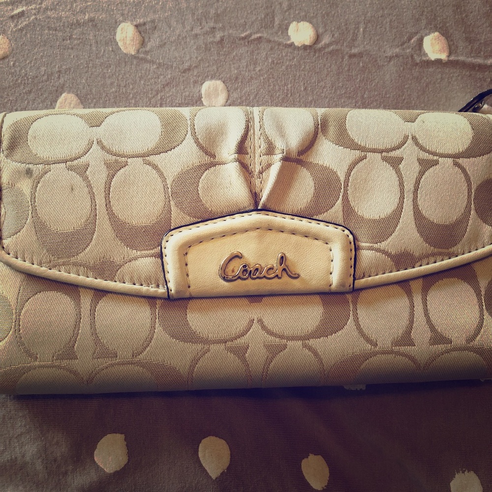 Coach Signature Wallet